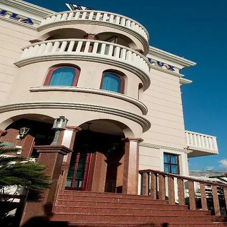 Hotel Lux 3*