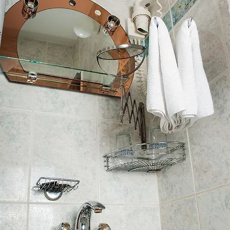 Hotel Lux