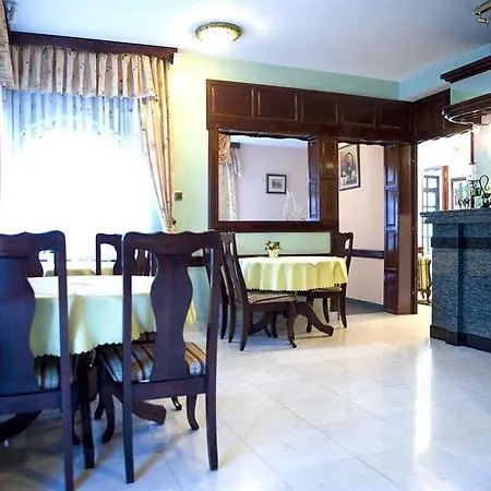 Lux Hotel