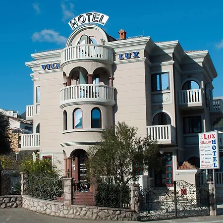 Hotel Lux 3*
